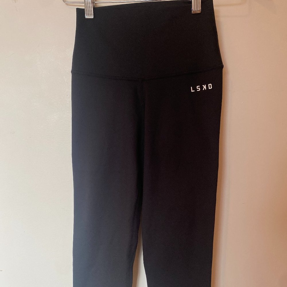 NWOT - LKSD High-waisted Black Cropped Leggings